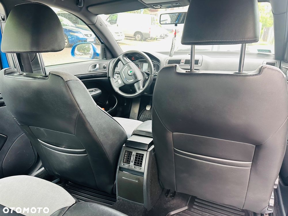 Skoda Octavia 2.0 TDI DPF RS - 10