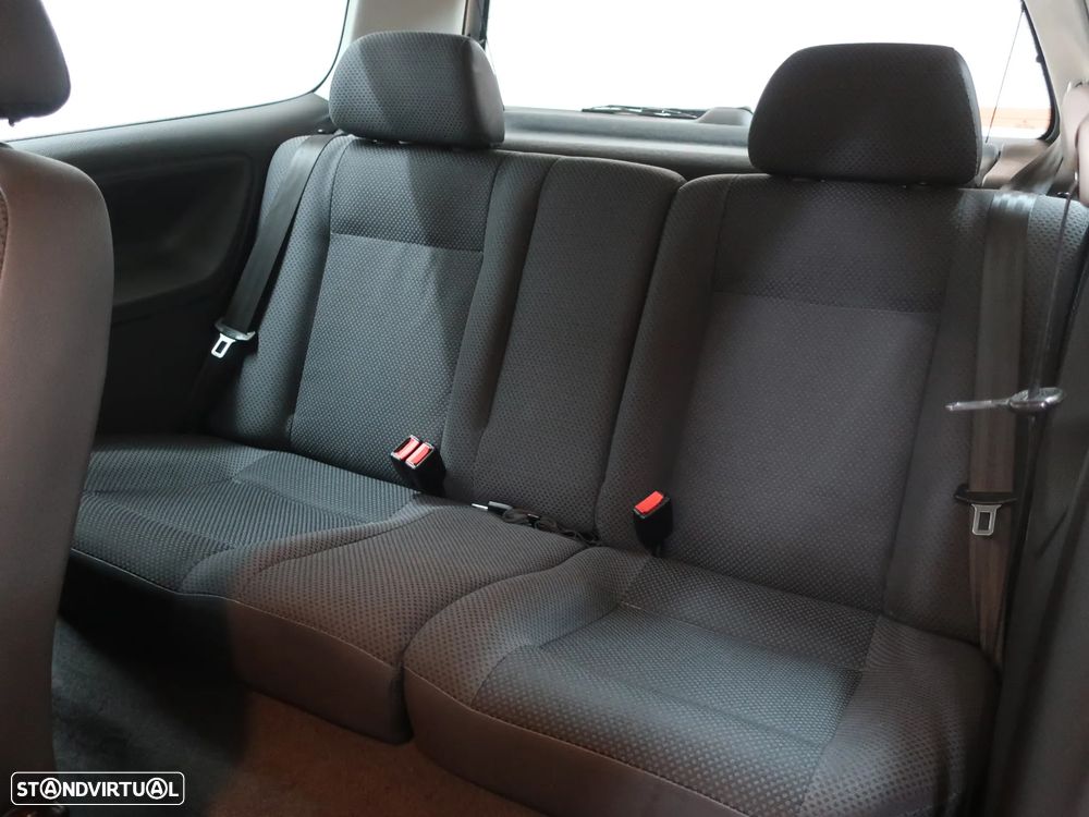 VW Polo 1.0 Confortline - 12