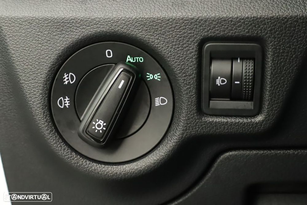 Skoda Kamiq 1.0 TSI DSG - 18