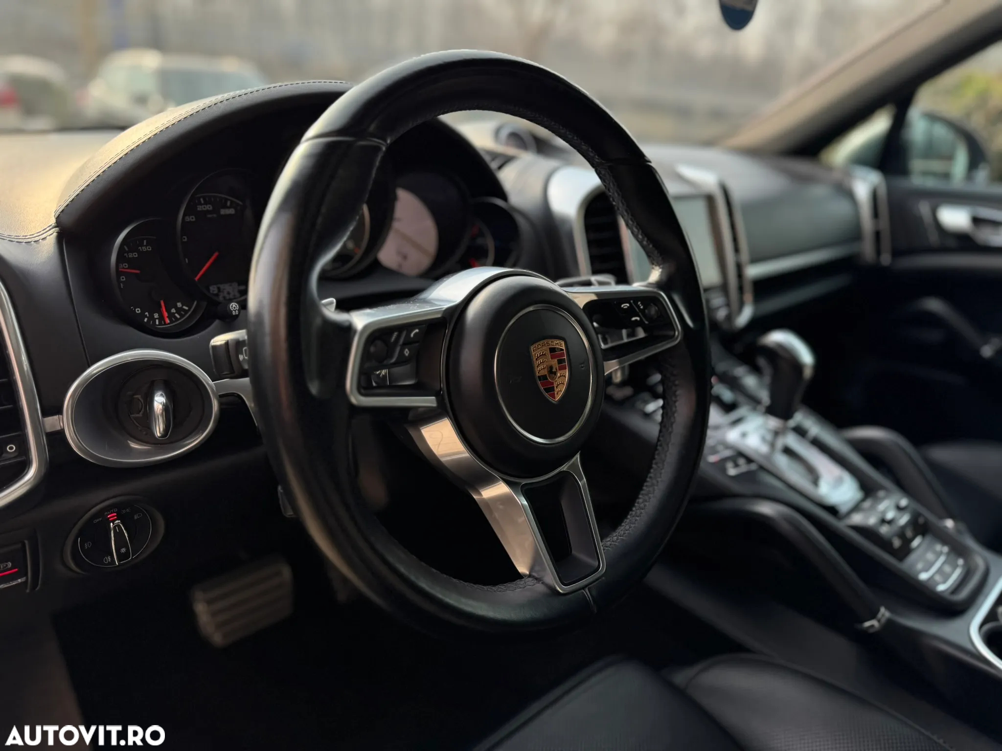 Porsche Cayenne - 15