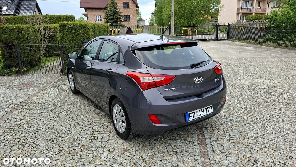 Hyundai i30 1.4 Trend - 13