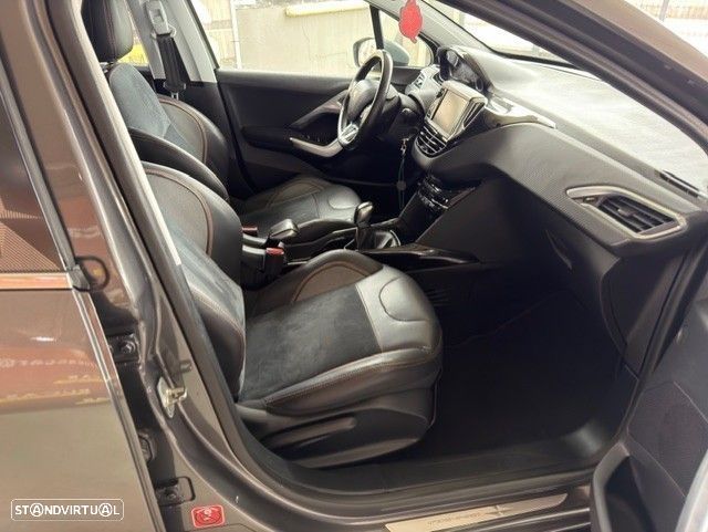 Peugeot 2008 PureTech 82 Signature - 8