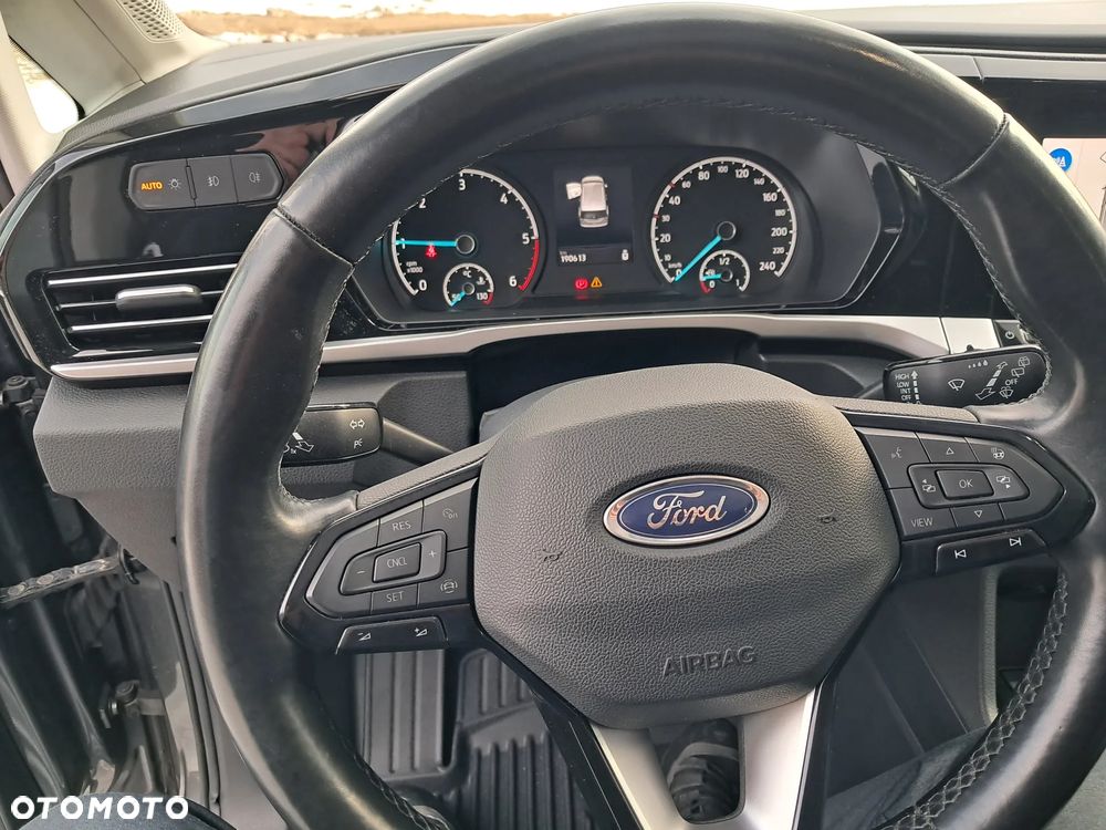 Ford Tourneo Connect Grand - 22