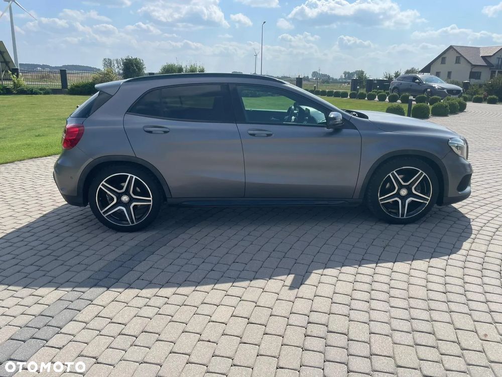 Mercedes-Benz GLA 250 4-Matic - 3