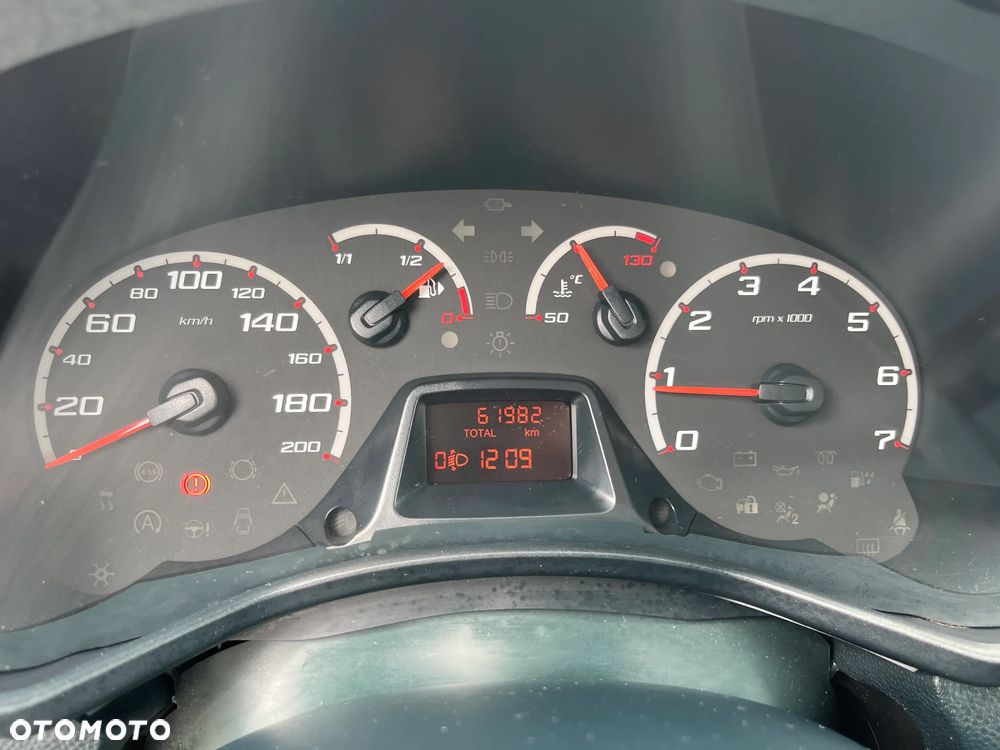 Ford KA 1.2 Trend - 11