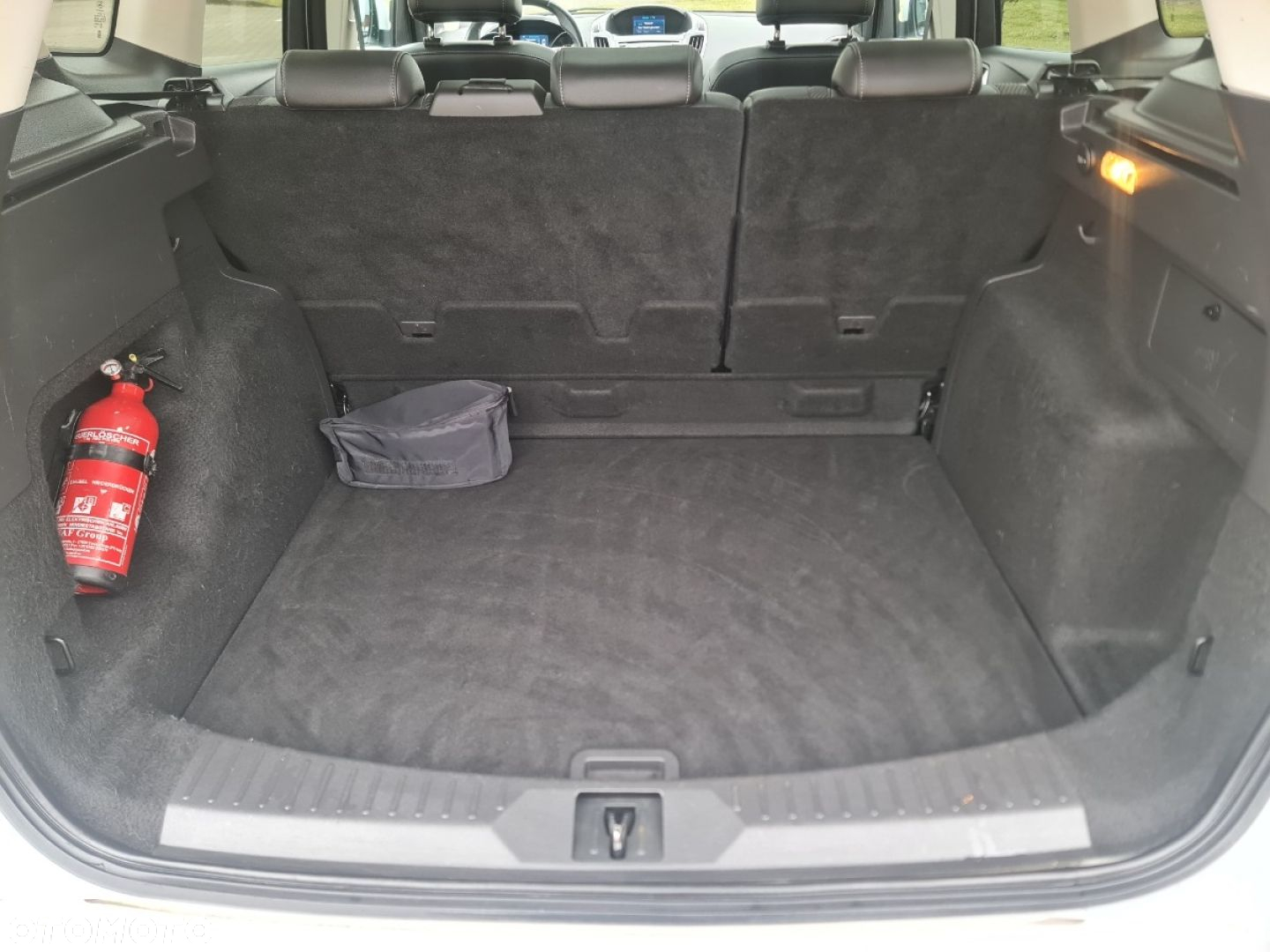 Ford Kuga - 21