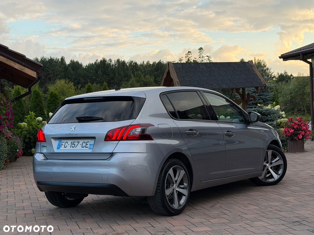Peugeot 308 1.5 BlueHDi Allure Pack S&S EAT8 - 20