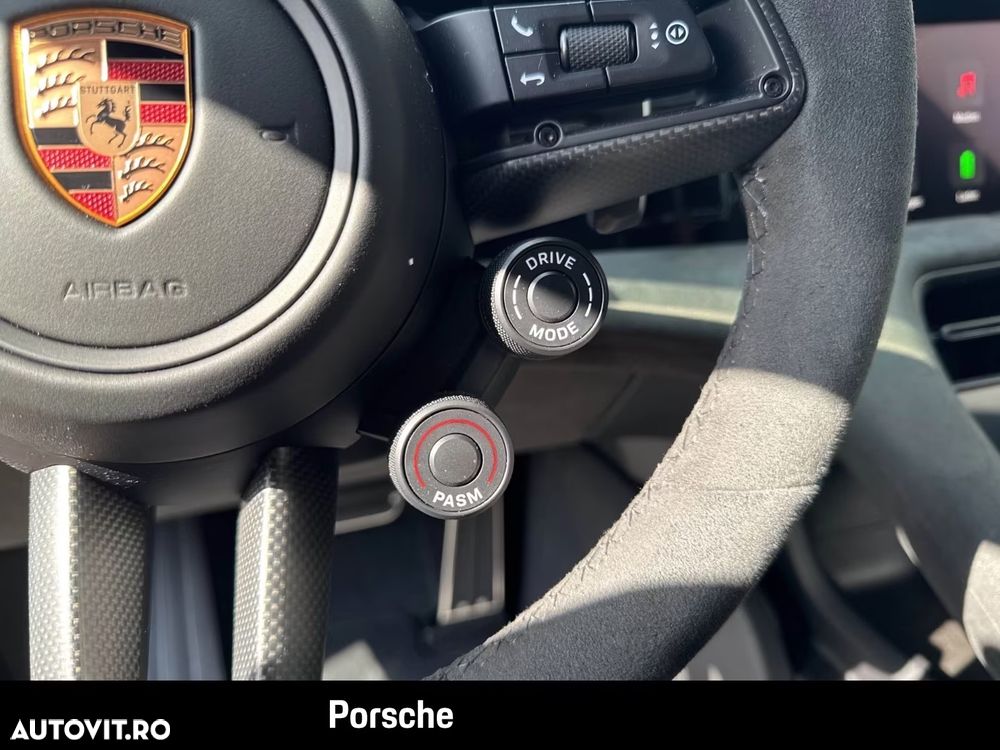 Porsche Taycan Turbo GT - 17
