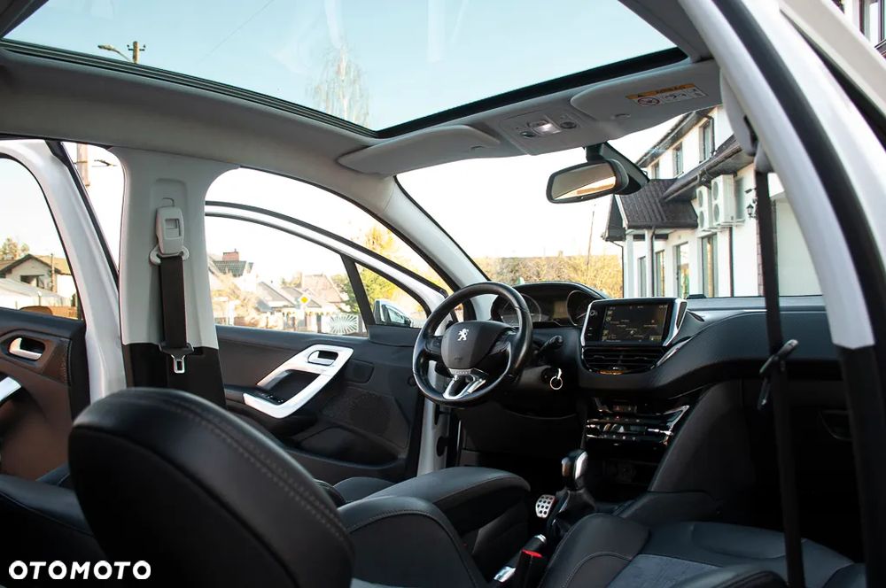 Peugeot 208 PureTech 110 Stop & Start Tech Edition - 24