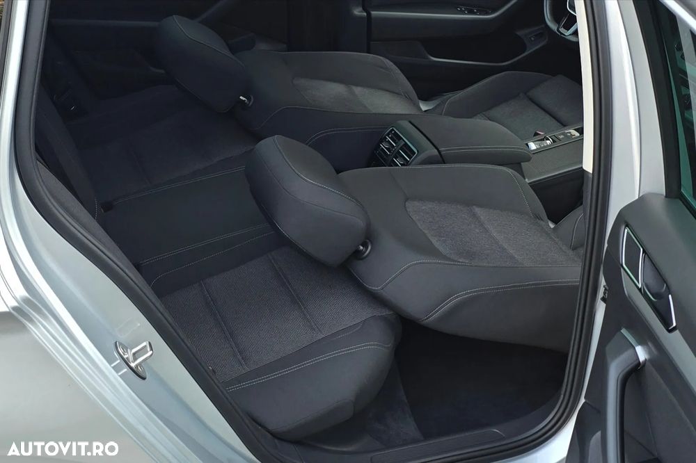 Volkswagen Passat 2.0 TDI Comfortline - 33