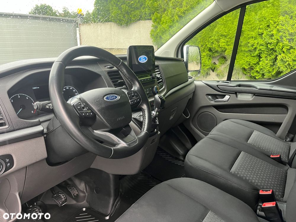 Ford Transit Custom - 8