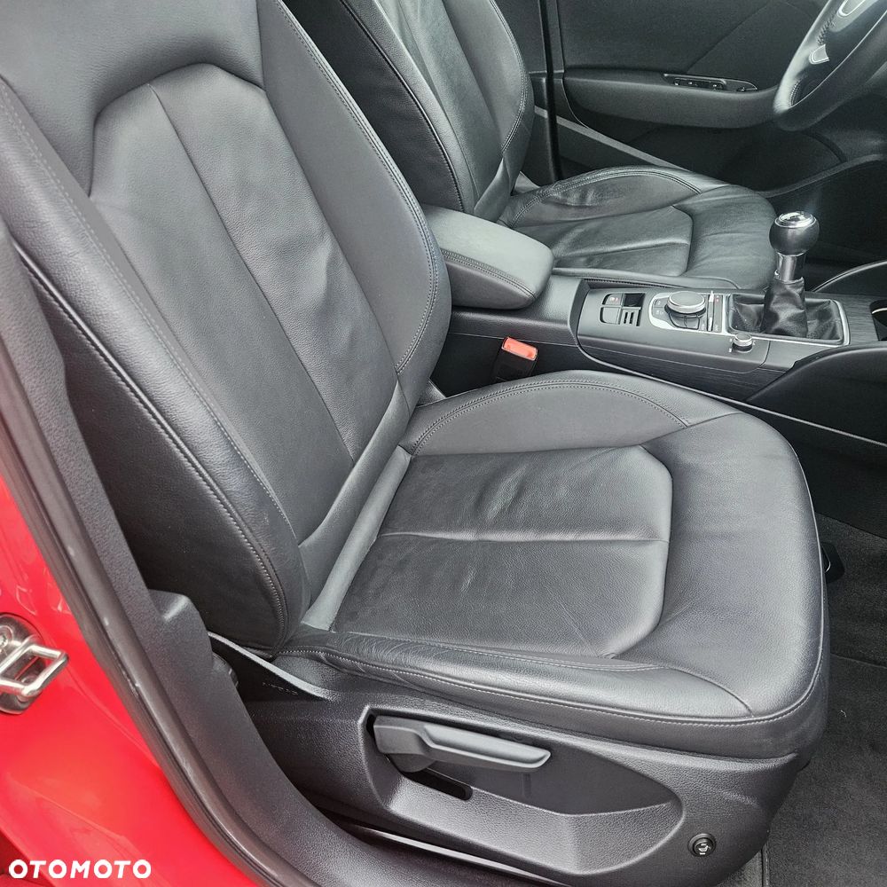 Audi A3 Sportback 1.6 TDI DPF Ambition - 26