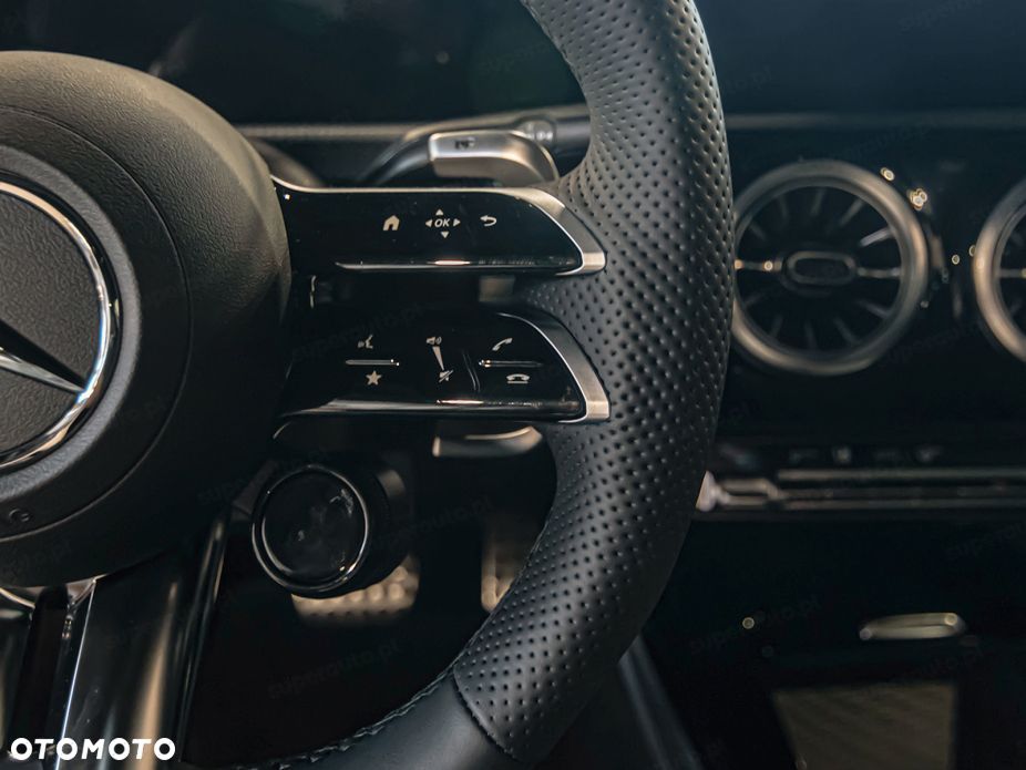 Mercedes-Benz Klasa A 35 AMG 4-Matic 8G-DCT - 10