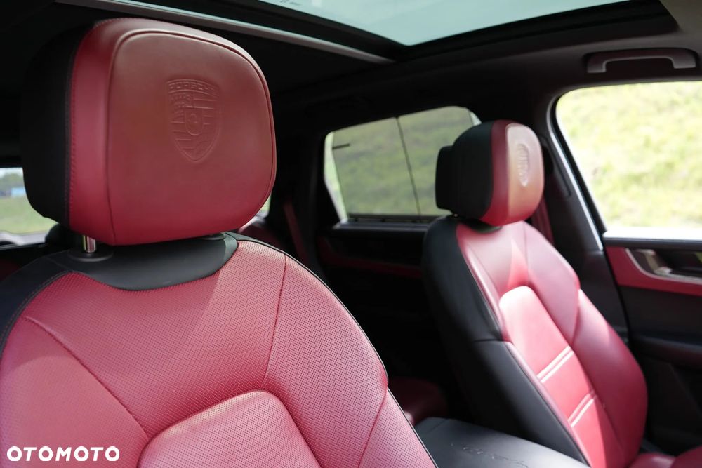 Porsche Cayenne Standard - 24