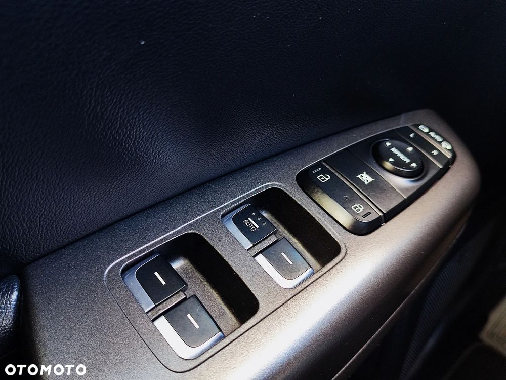 Kia Sportage 1.6 GDI L Business Line 2WD - 24