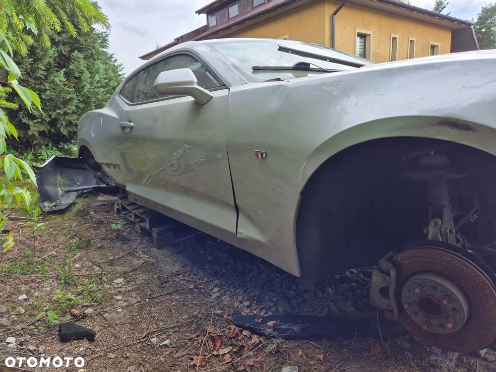 Chevrolet Camaro - 11