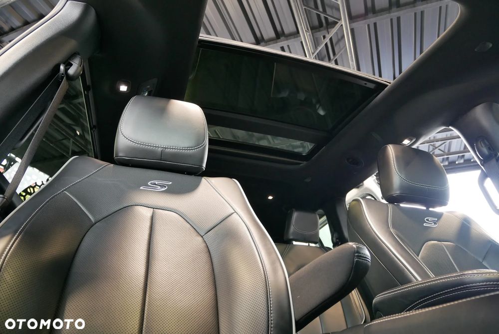 Chrysler Pacifica - 29