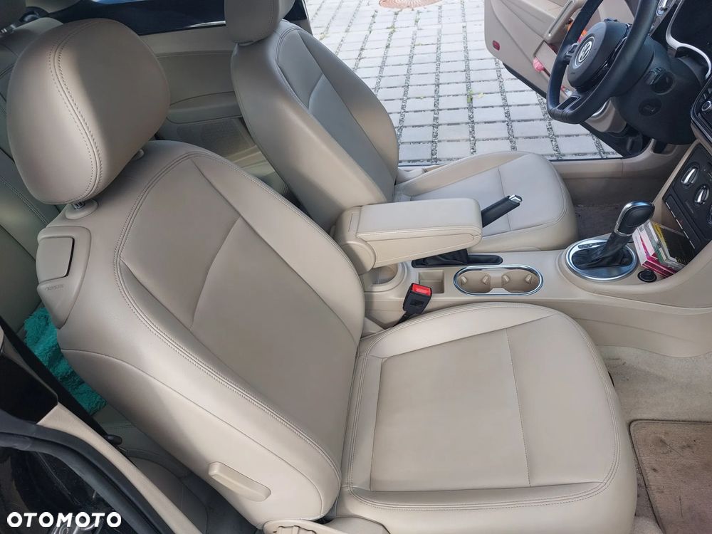 Volkswagen New Beetle - 6