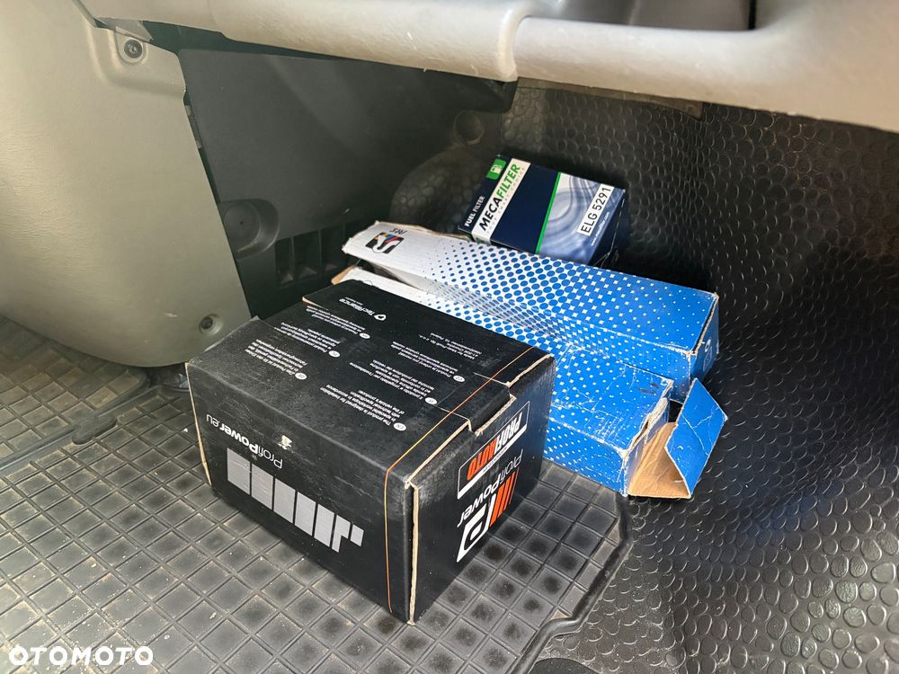 Opel Vivaro - 24