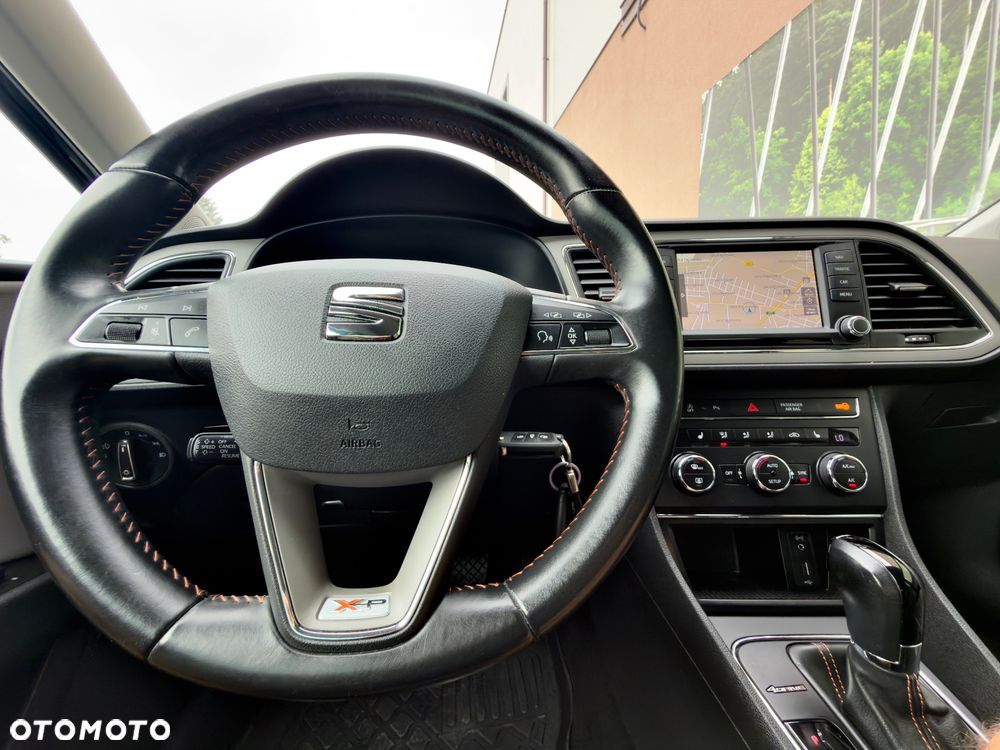 Seat Leon 2.0 TDI DPF DSG Xcellence - 34