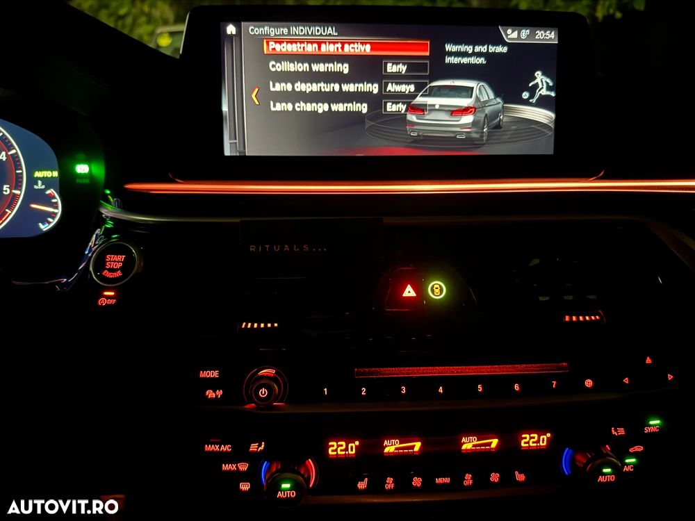BMW Seria 5 520d xDrive AT - 22