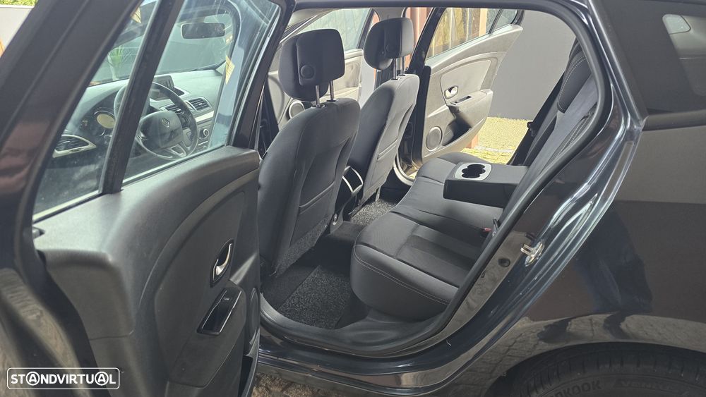 Renault Mégane Sport Tourer 1.5 dCi Dynamique CO2 Champion - 8