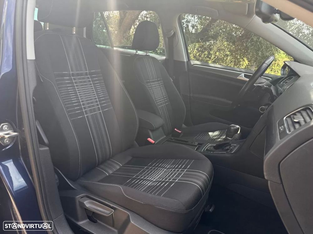 VW Golf 1.6 TDI BlueMotion DSG Comfortline - 30