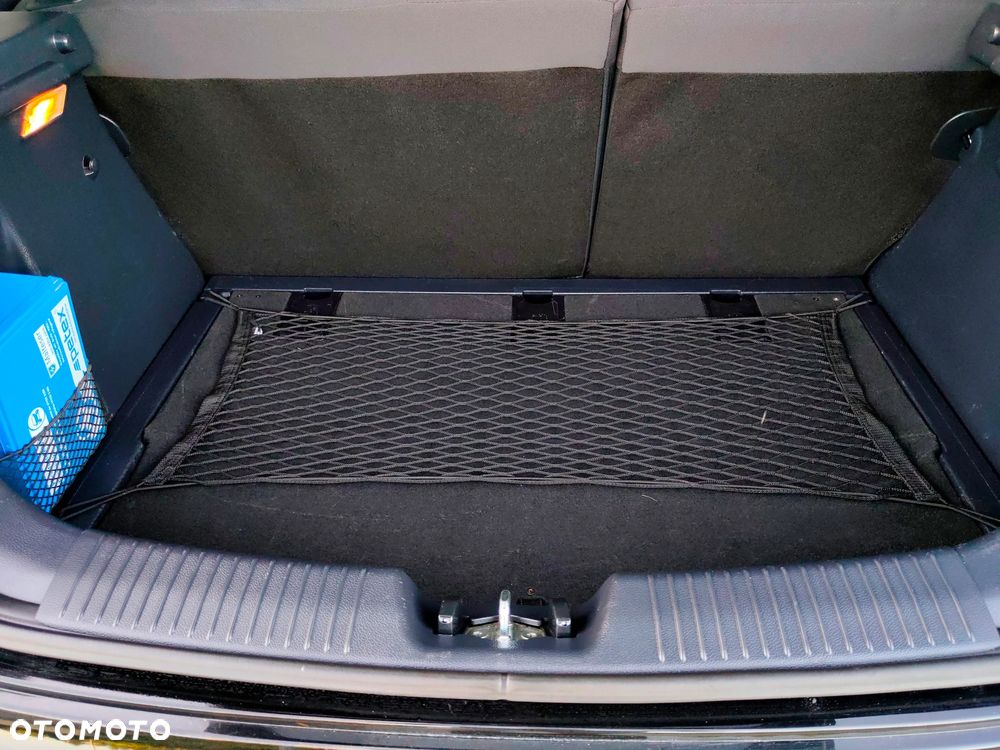 Kia Rio 1.4 Fifa World Cup Edition - 26