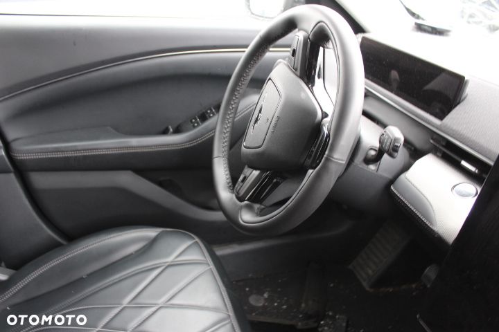 Ford Mustang Mach-E PREMIUM - 18