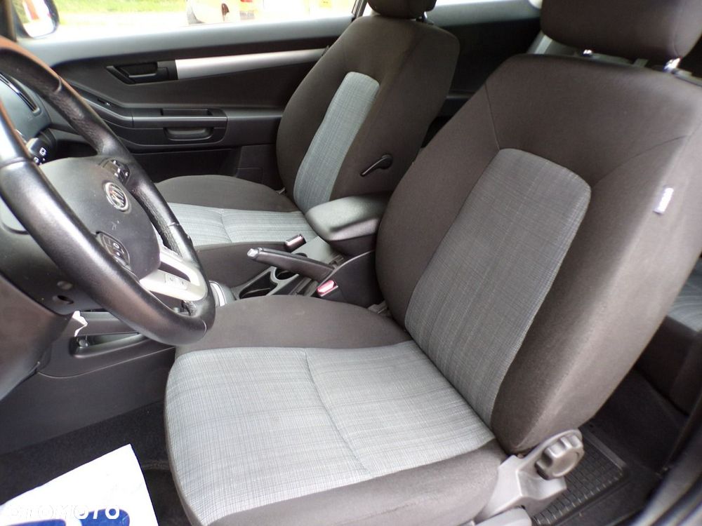 Kia ProCeed - 27