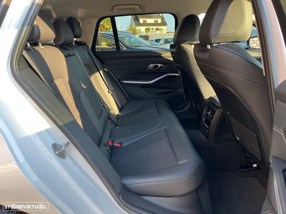 BMW 320 d xDrive Aut. Sport Line - 40