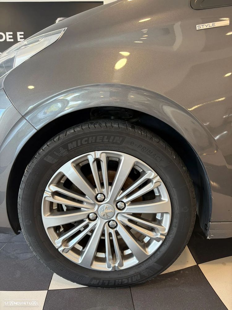 Peugeot 208 PureTech 82 Style - 7