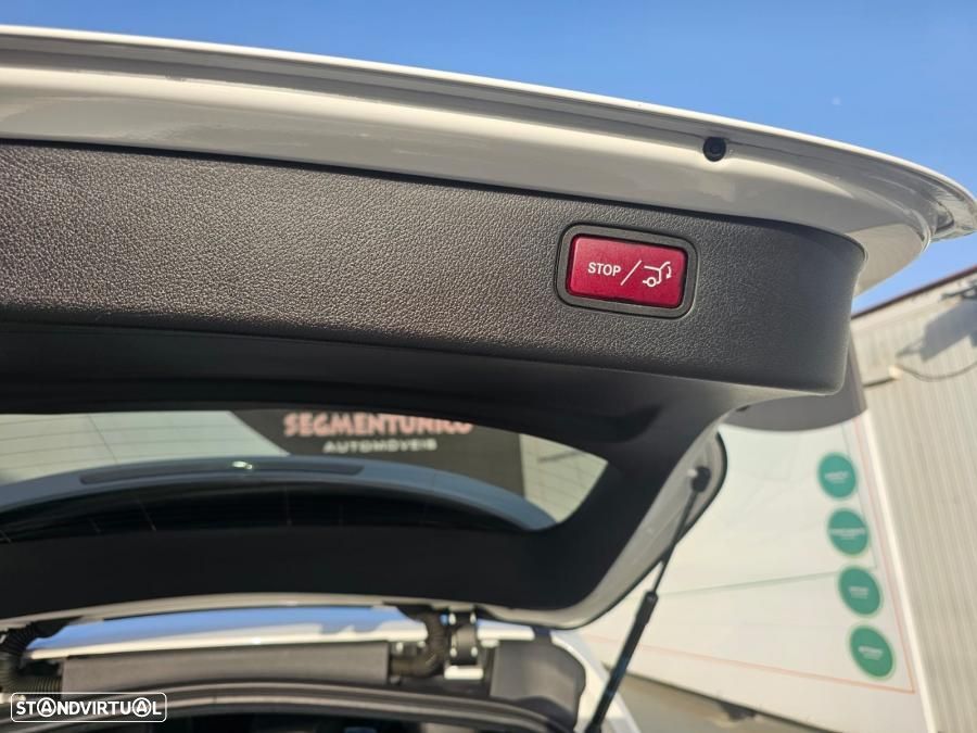 Mercedes-Benz C 300 e T 9G-TRONIC AMG Line - 15