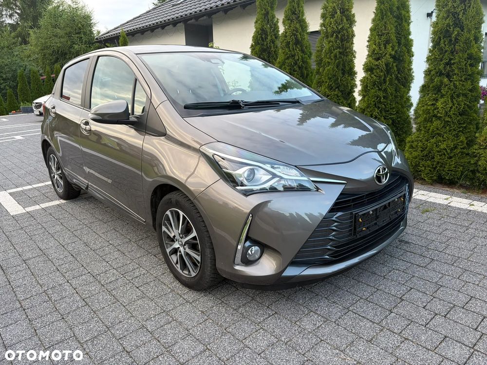 Toyota Yaris 1.5 Premium - 16