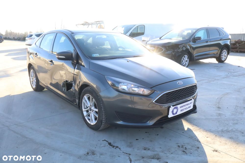 Ford Focus 1.0 EcoBoost Trend Sport - 3