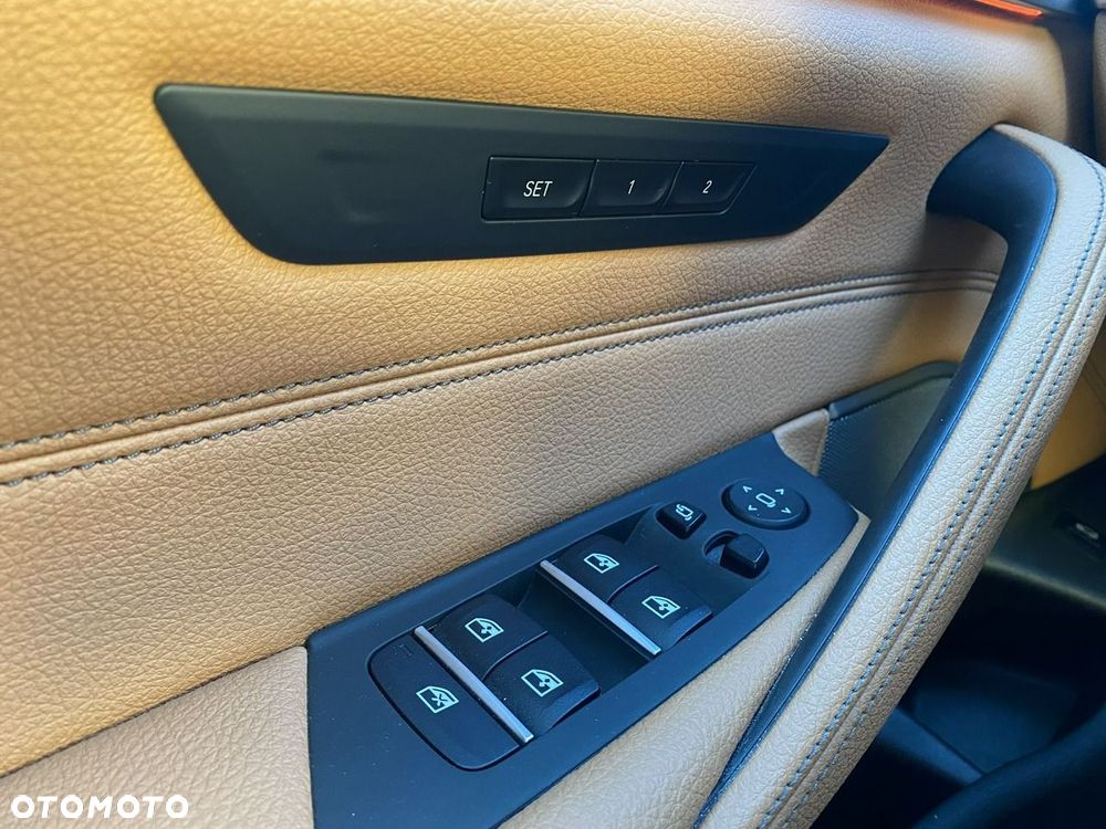 BMW Seria 5 530i xDrive mHEV Luxury Line - 27