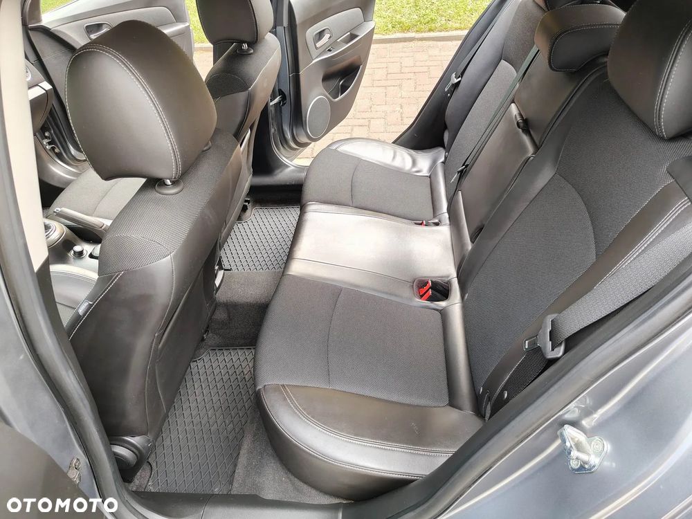 Chevrolet Cruze 2.0 LTZ - 16