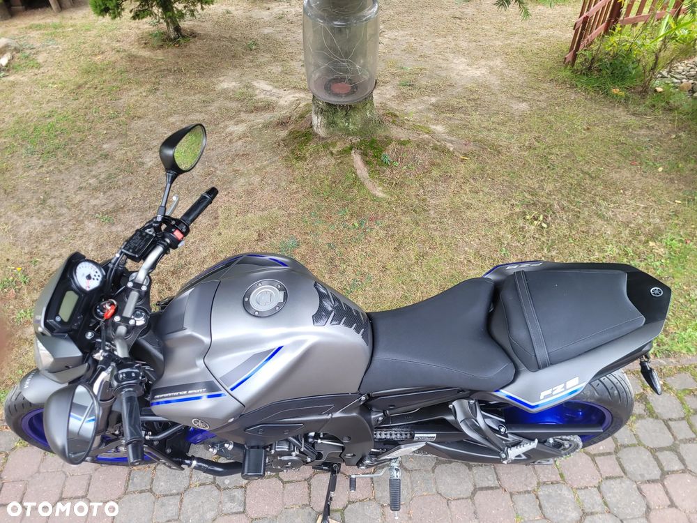 Yamaha FZ8 - 32