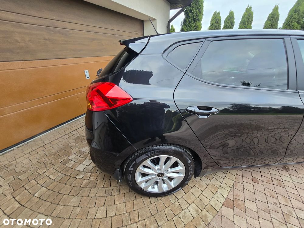 Kia Ceed - 22