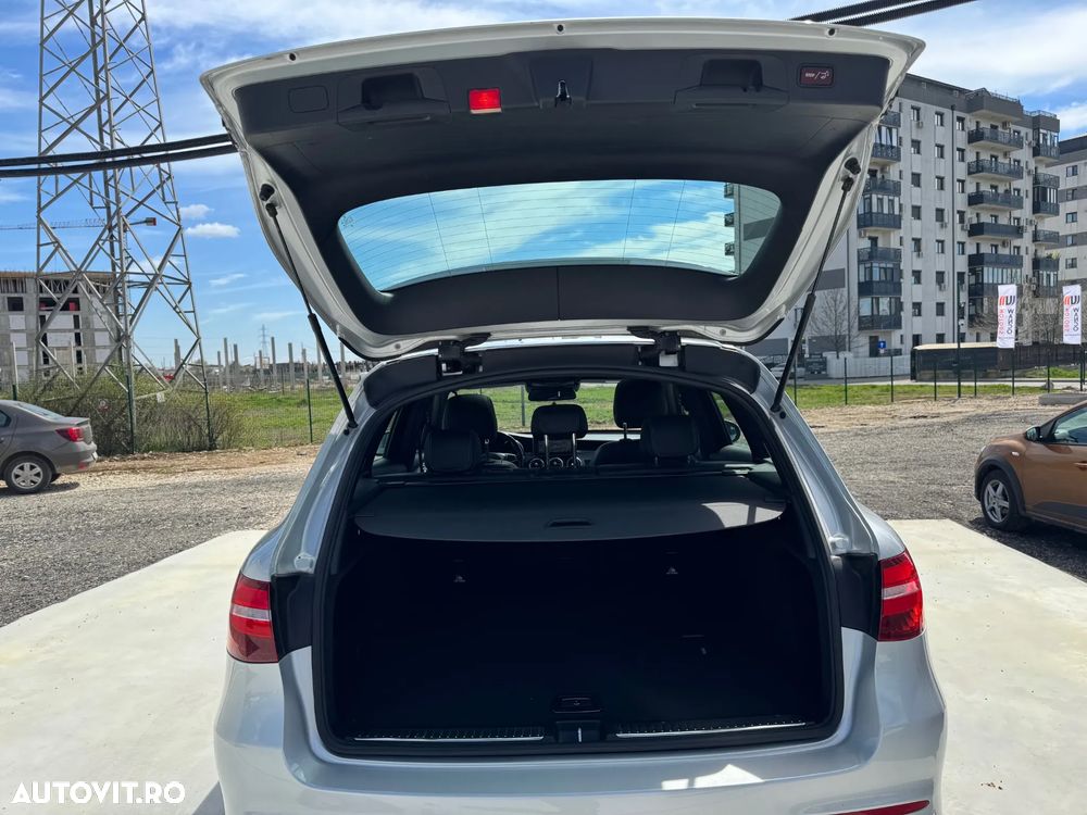 Mercedes-Benz GLC 250 4MATIC 9G-TRONIC AMG Line - 9