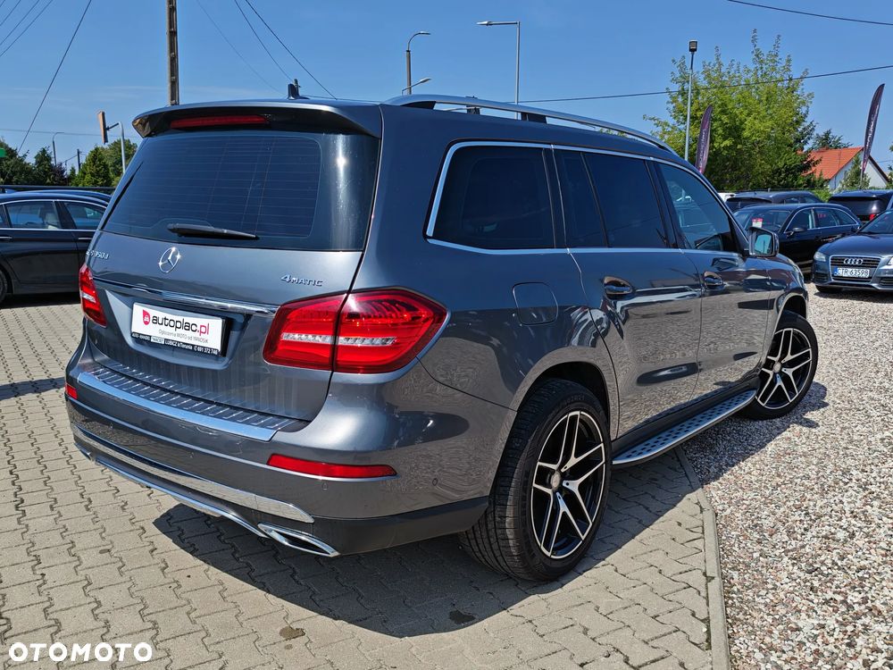 Mercedes-Benz GLS - 9