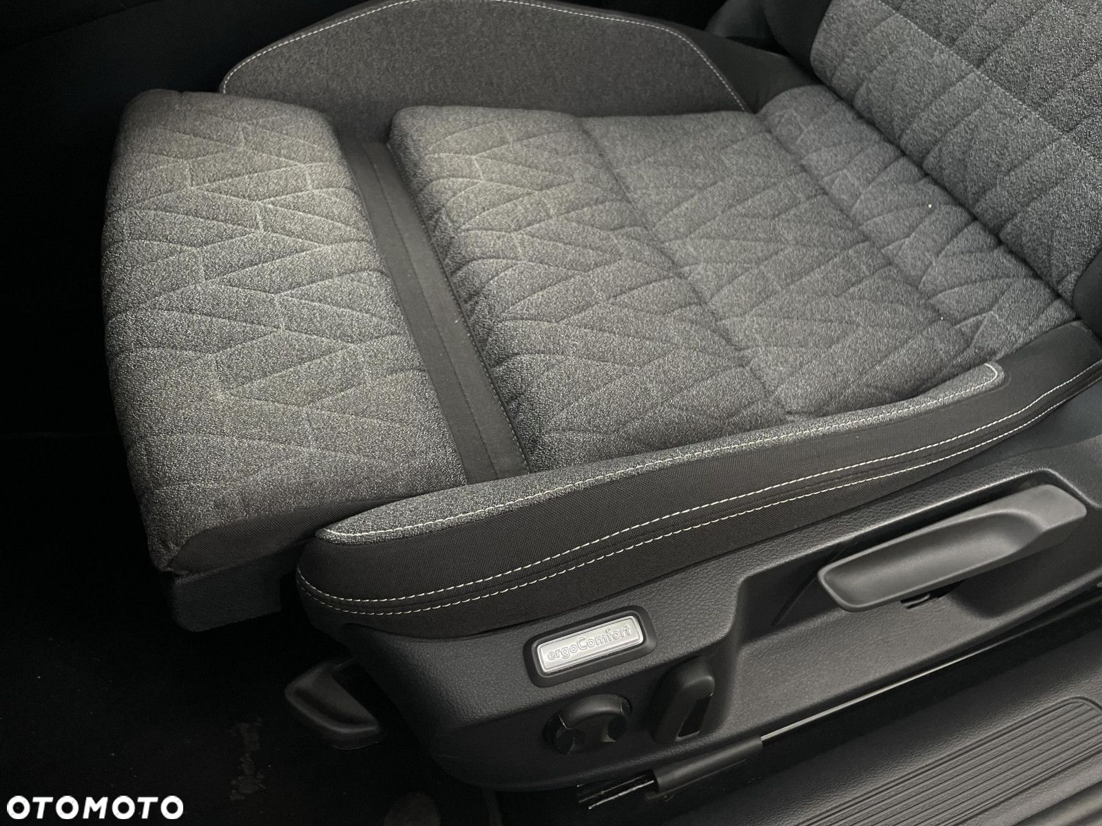 Volkswagen Passat 2.0 TDI EVO Business - 14