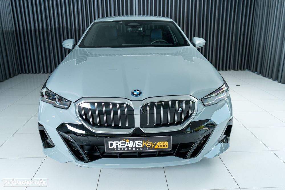 BMW i5 eDrive40 Pack Desportivo M - 3