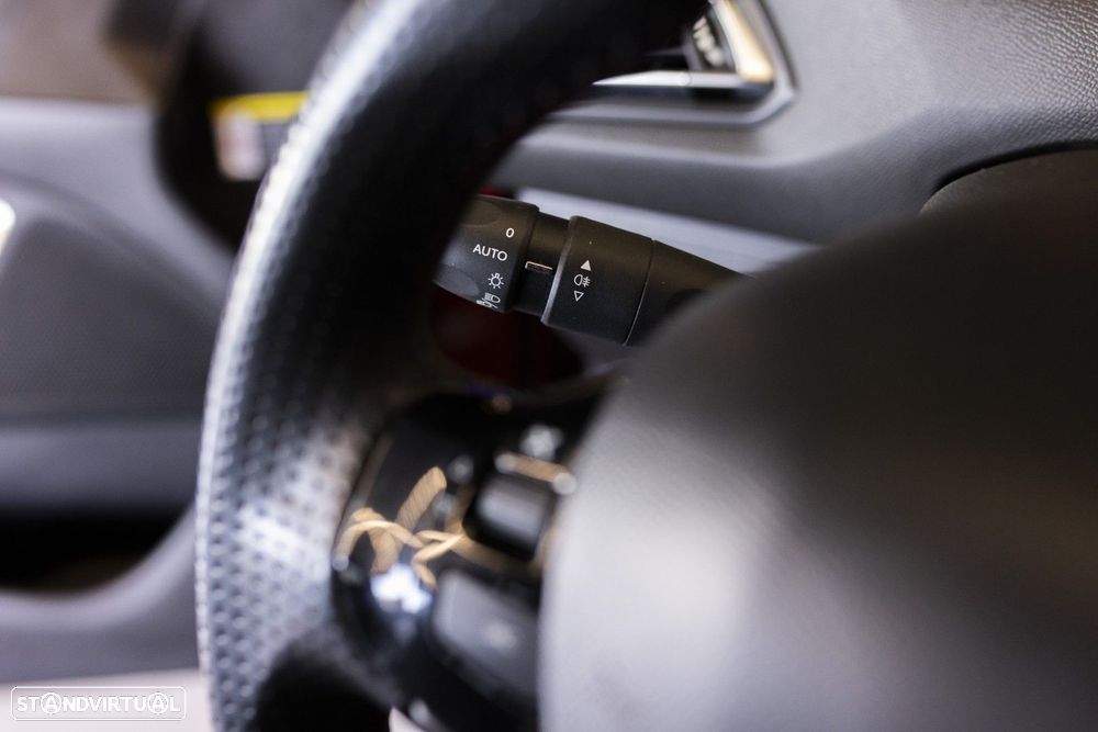 Peugeot 308 1.6 e-THP GTi - 31