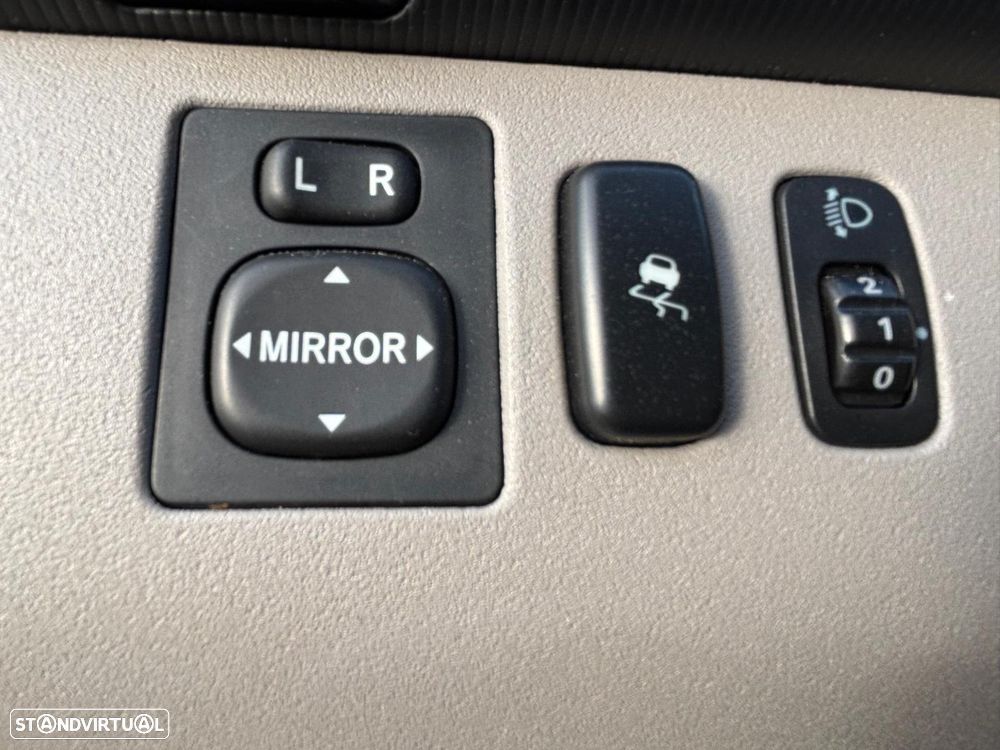 Mitsubishi L200 2.5 DI-D Club Intense 4WD - 9