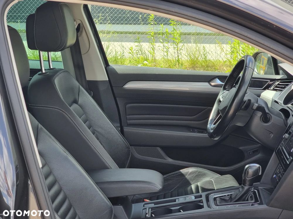 Volkswagen Passat 2.0 TSI Business DSG - 13