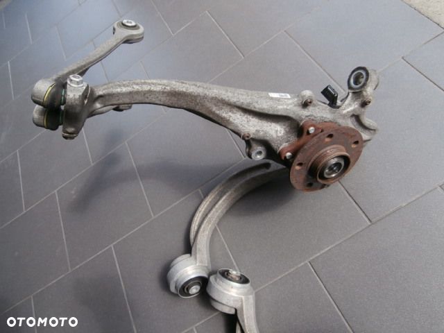 ZWROTNICA PIASTA WAHACZE 4G0407242C 4G0407241C PRAWA LEWA AUDI A6 C7 A7 A4 B8 LIFTQ5 - 7