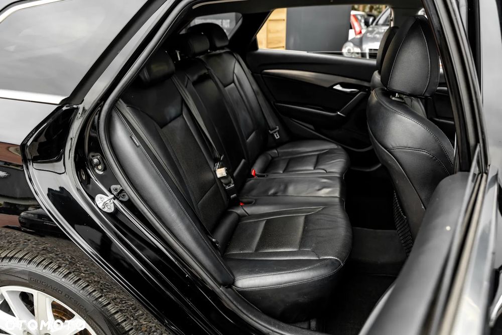 Hyundai i40 2.0 Premium - 24