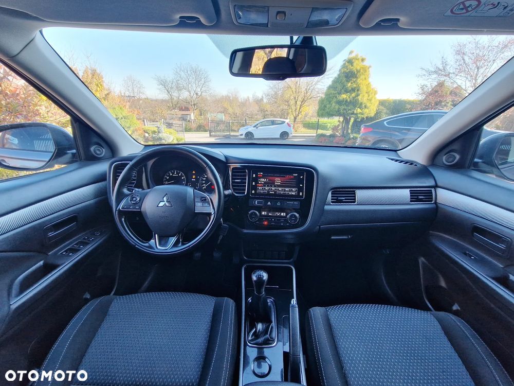 Mitsubishi Outlander - 7