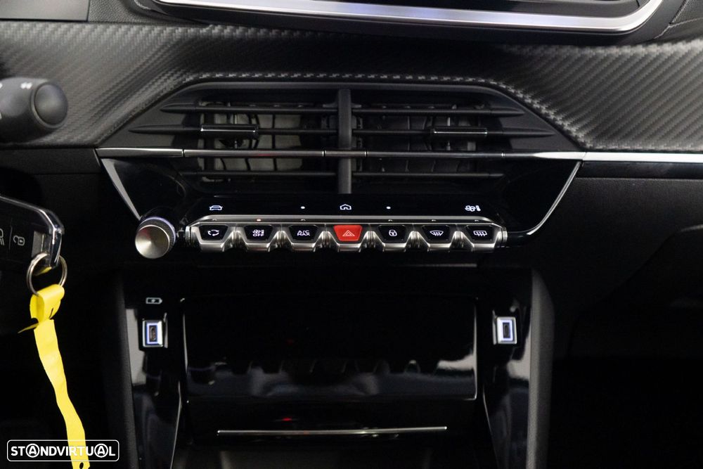Peugeot 208 1.2 Hybrid Allure e-DCS6 - 26